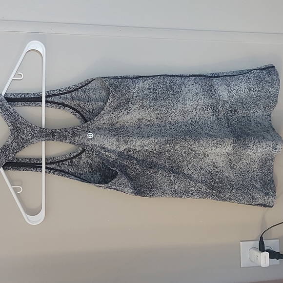 Lululemon racer back workout tank - Picture 2 of 3